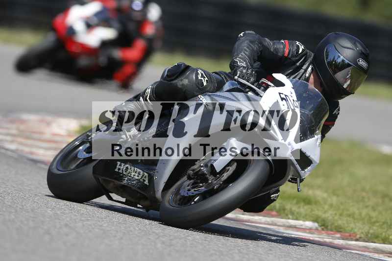 /44 09.08.2025 Plüss Moto Sport ADR/Freies Fahren/504